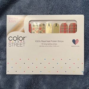 💅🏼 Color Street Nail Polish Strips in Yule Be Jolly!